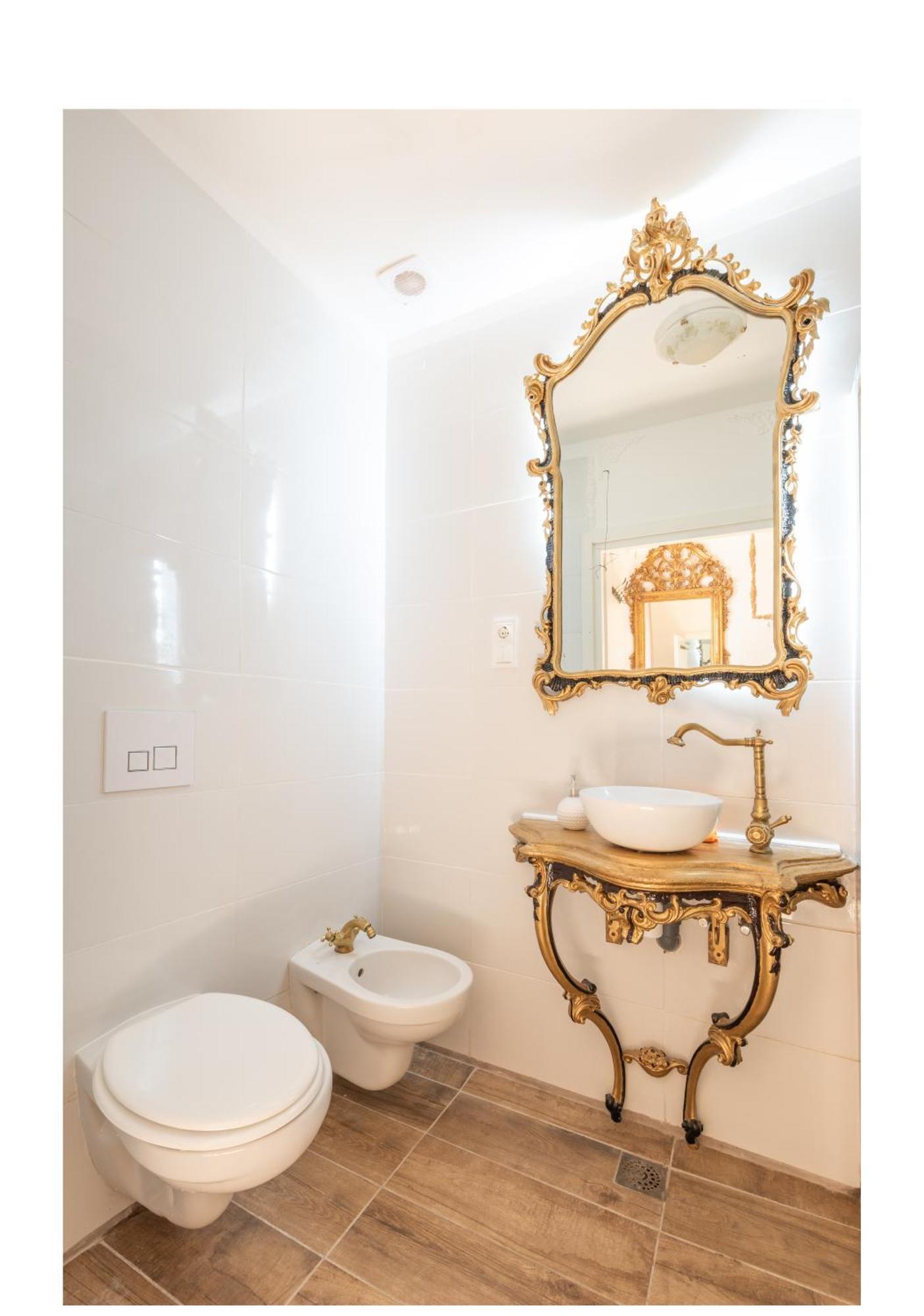 Historic Suite Next To The Castle Bari Zewnętrze zdjęcie